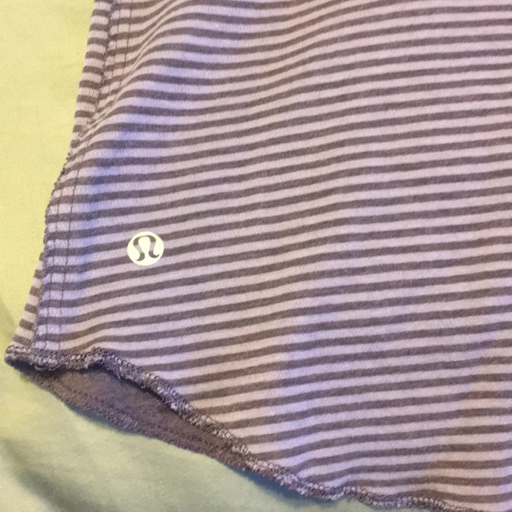 Lululemon Reversible Sweatshirt - Picture 3 of 8